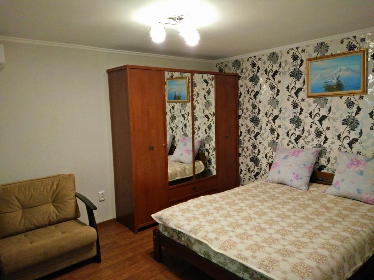 Apartment Nr Railway Station Odessza Kültér fotó